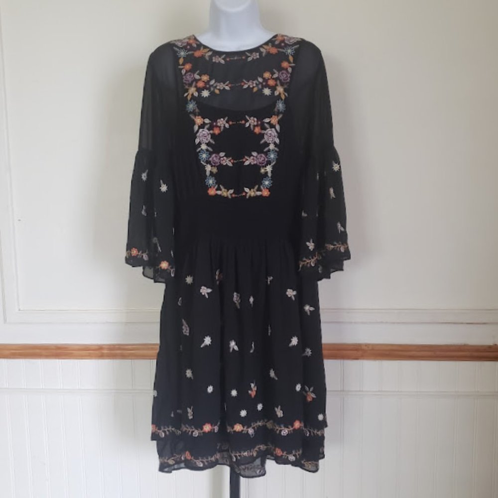 Maeve Womens Tunic Dress 12 Black Anfisa Embroidered Chiffon Floral Bell Slv NEW